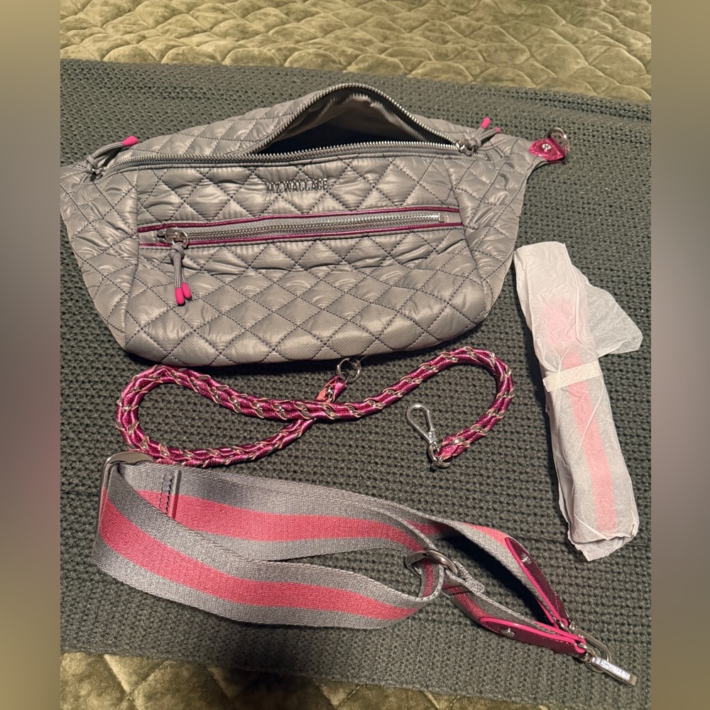 Excellent condition MZ Wallace Crosby sling in Ash Rec
